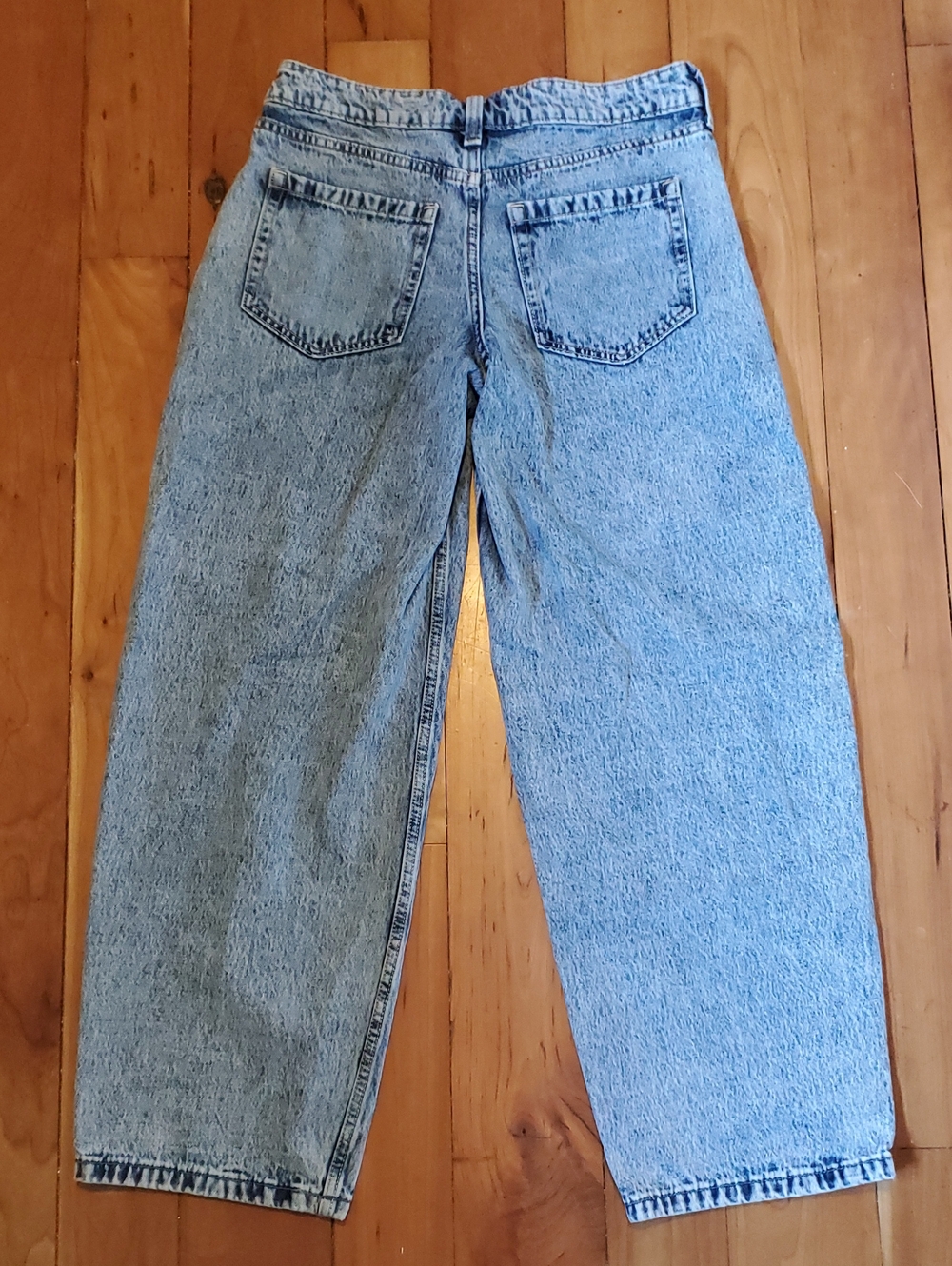Hollister Light Blue Low-Rise Tapered Jeans Baggy - Picture 7 of 8